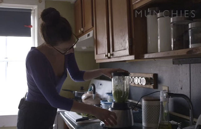 老外大叔25年每天吃披薩，吃喜愛的食物死亡也很幸福--置頂表情