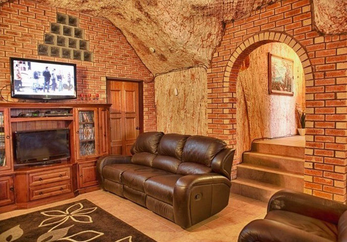 世界上唯一真實存在的地下城，澳大利亞居住在地下的小鎮--置頂表情