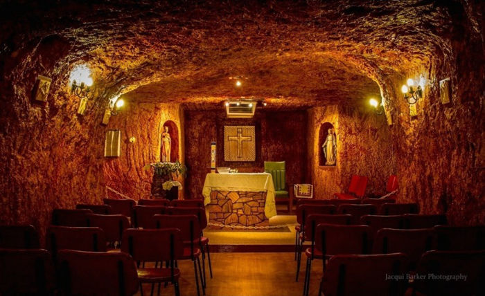 世界上唯一真實存在的地下城，澳大利亞居住在地下的小鎮--置頂表情