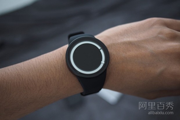 暗夜發出霓虹藍光的ZIIIRO Eclipse手表，簡約又時尚--置頂表情