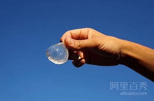 你敢吃嗎？可以吃的水瓶，環保又方便--置頂表情