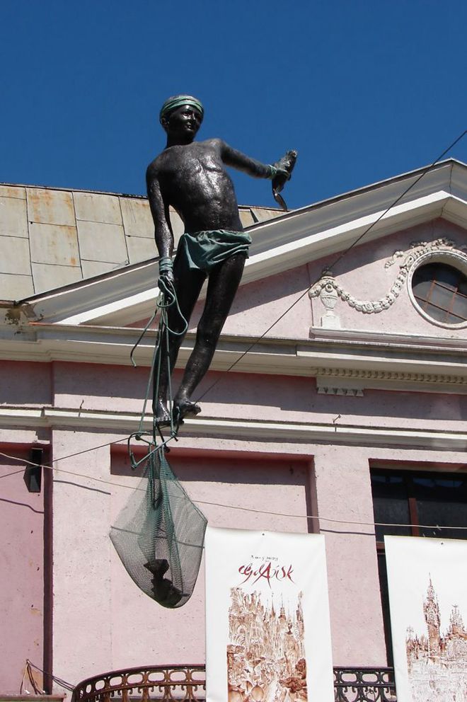 17個形態怪異的雕塑--置頂表情