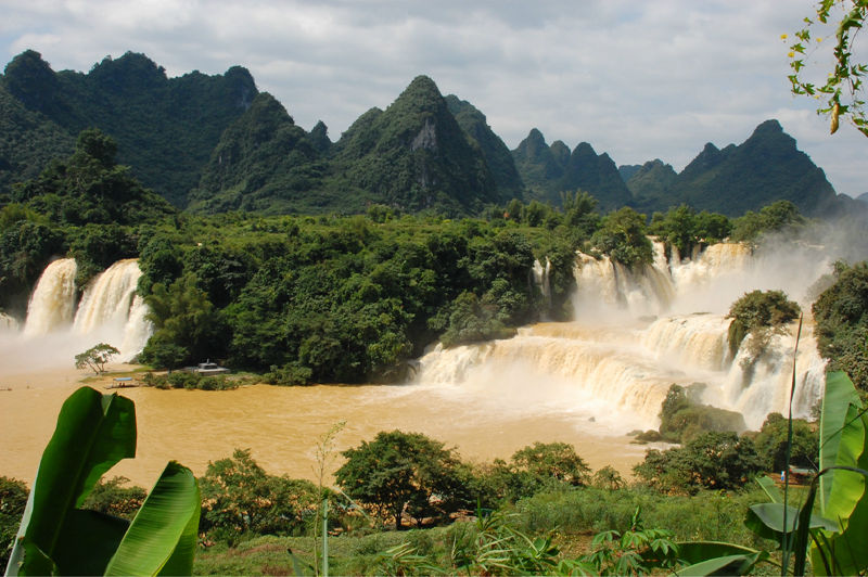 22個中國最美最酷瀑布，你去過哪一個--置頂表情